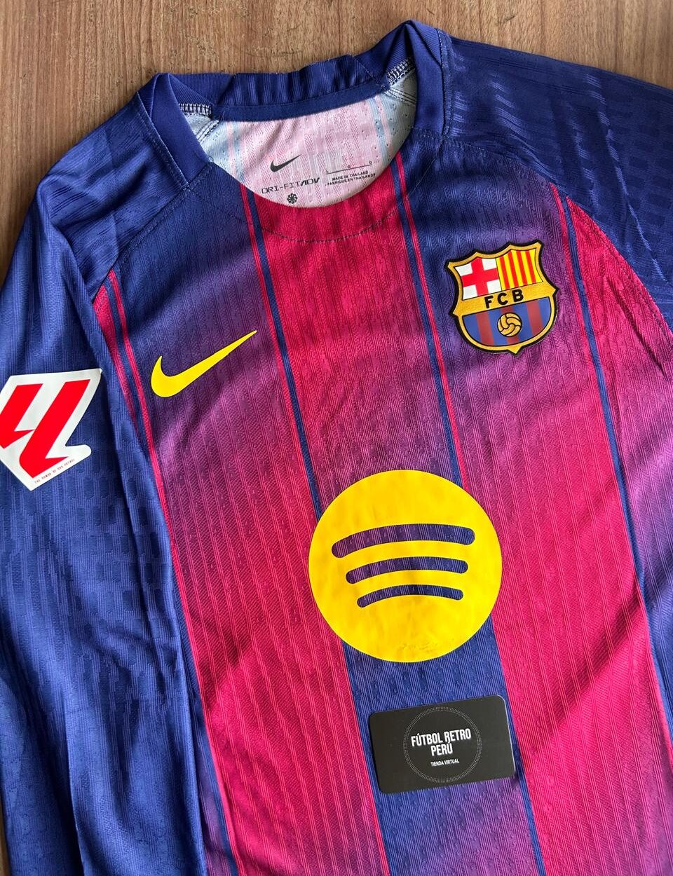 Barcelona 2025-26 Local V. Jugador M. Larga - Imagen 3