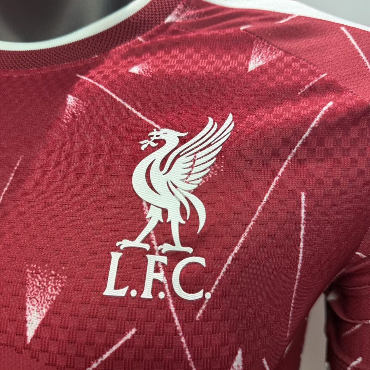 Liverpool 2026-27 Local V. Jugador - Imagen 5
