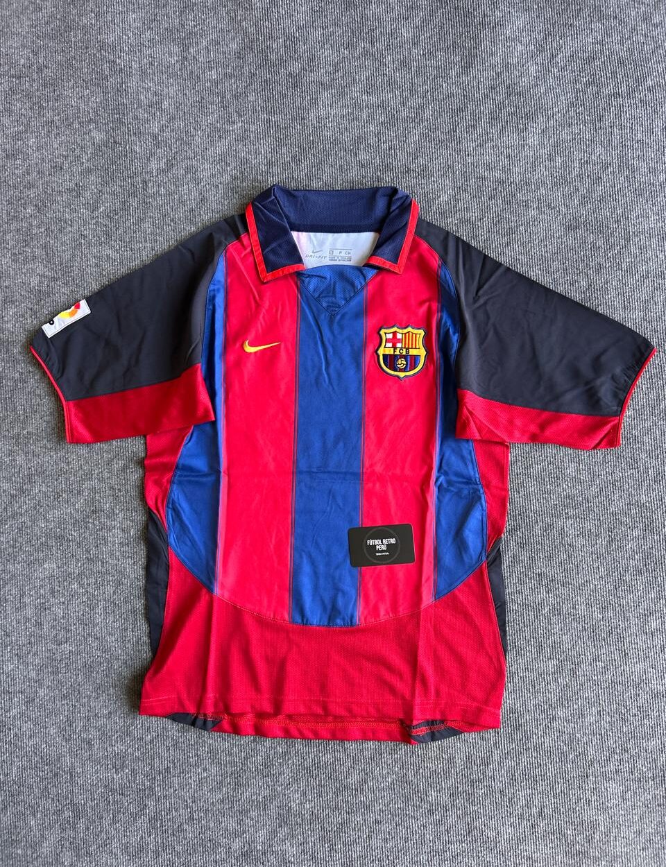Barcelona 2003-04 Local - Imagen 5