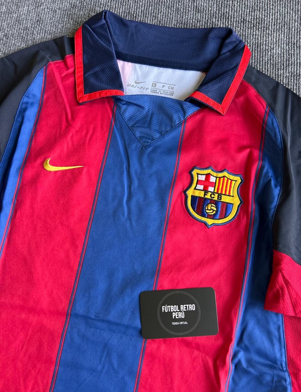Barcelona 2003-04 Local - Imagen 3