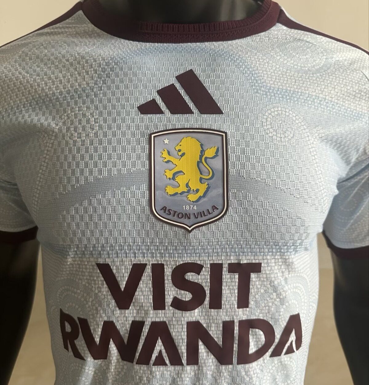 Aston Villa 2026-27 Tercera V. Jugador - Imagen 4