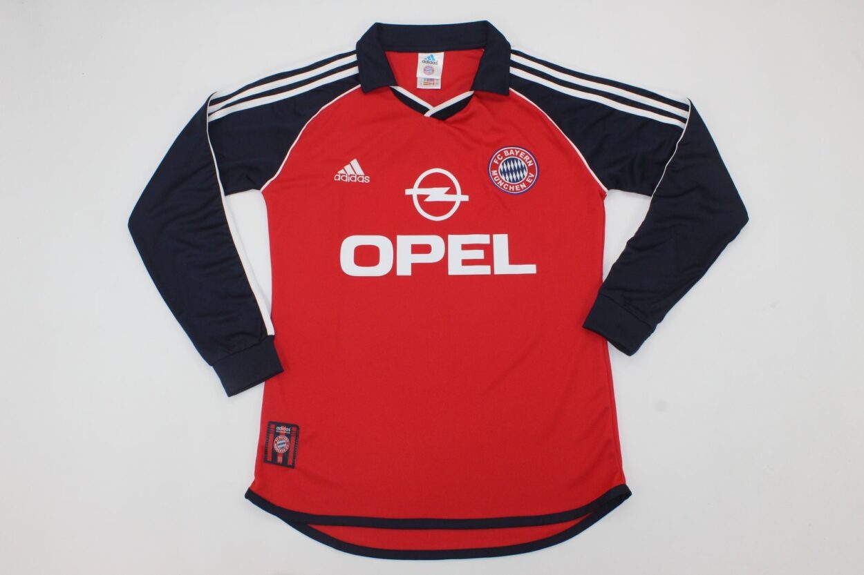 BAYERN MUNICH 2000 2001 LOCAL MANGA LARGA