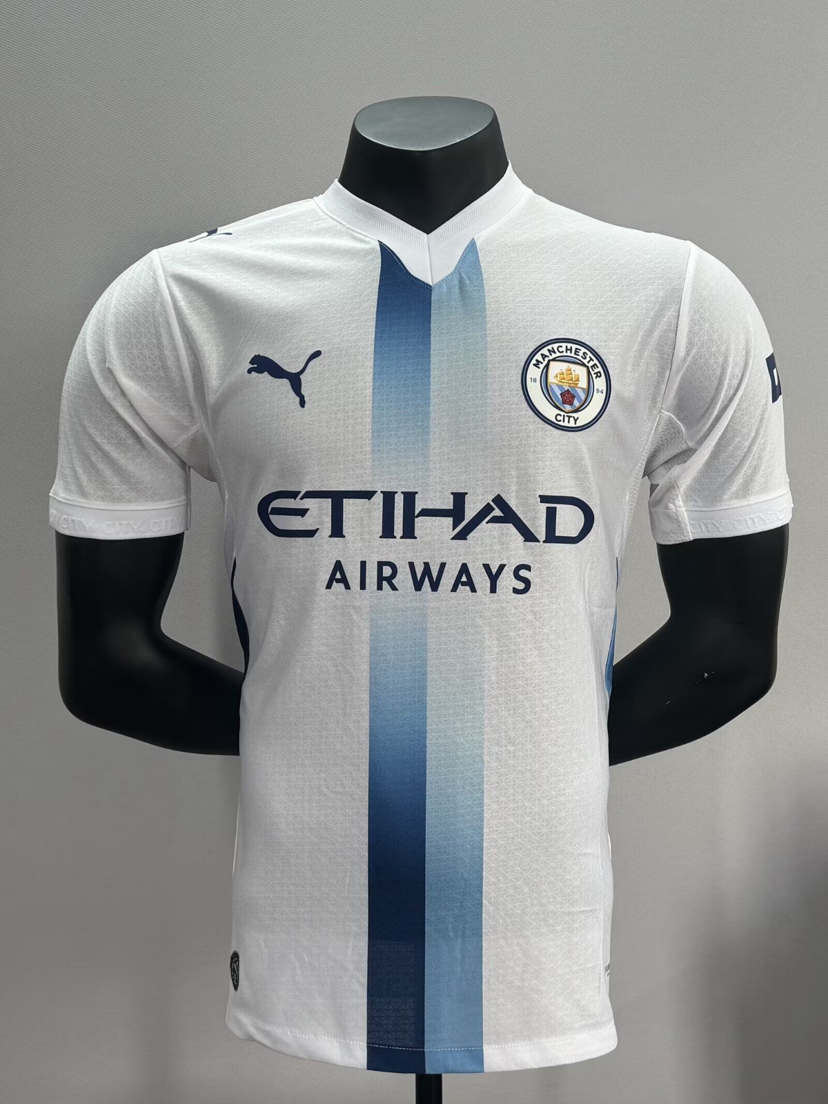 MANCHESTER CITY TERCERA JUGADOR 2026 2027